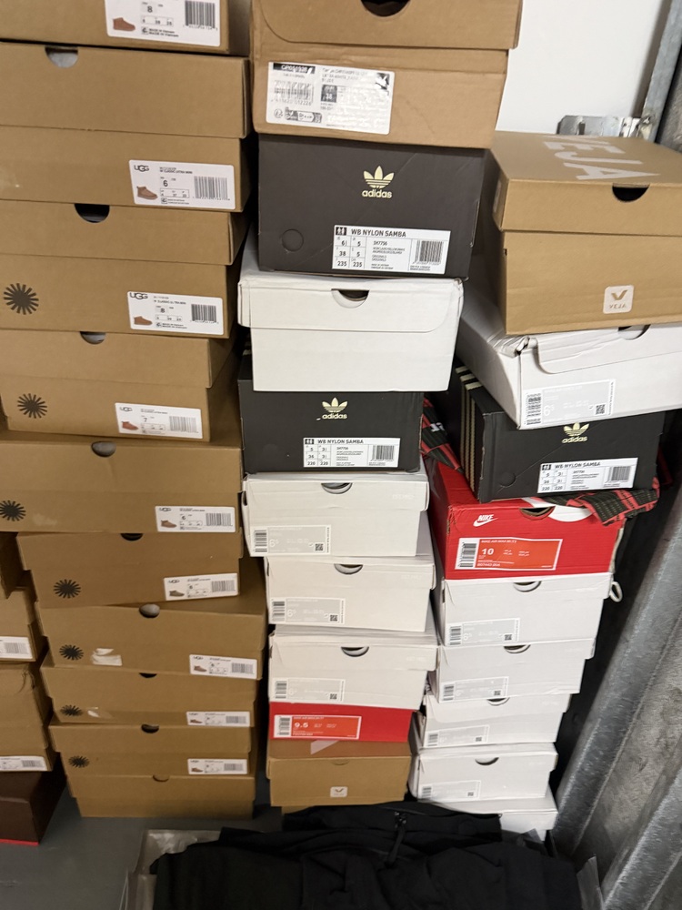 Acton Self storage unit auction IB-5777 23