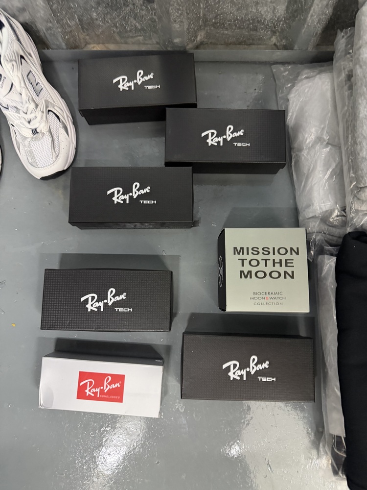 Acton storage facility unit auction IB-5242