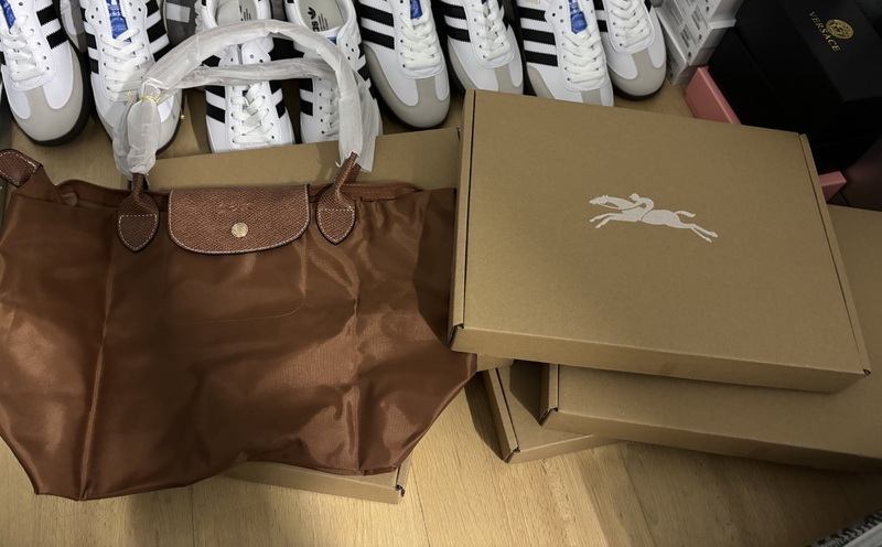 Acton Storage auction IB-7324