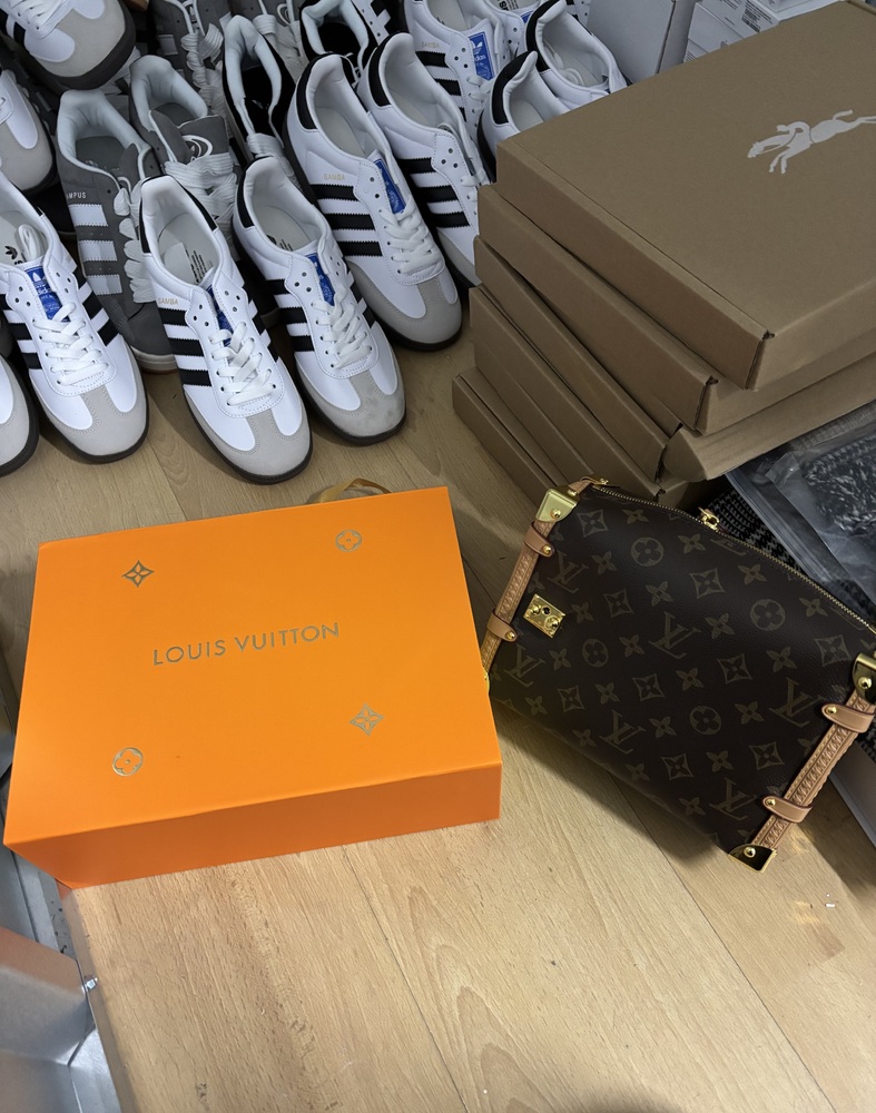 Acton Self storage auction IB-7324