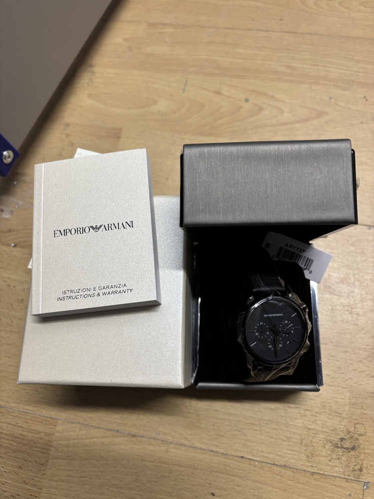 Acton Storage auction IB-7324 20