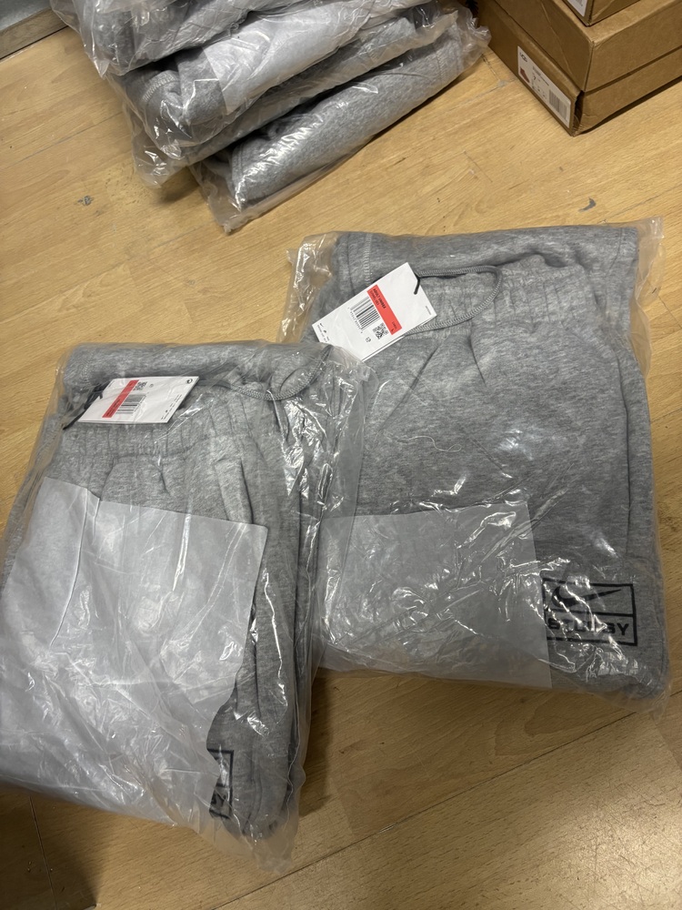 Acton storage facility unit auction IB-7324 26