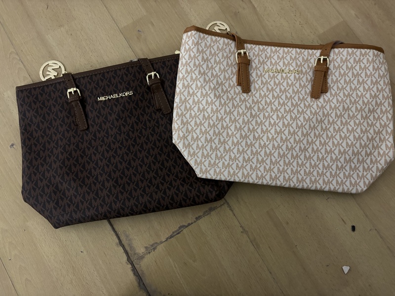 Acton storage facility unit auction IB-5115 16