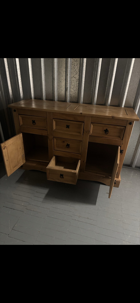 Enfield Storage auction IB-2953