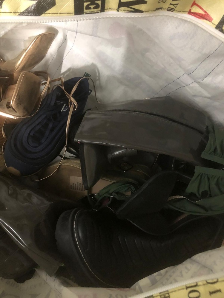 Wood Green Storage Unit auction IB-7676 12