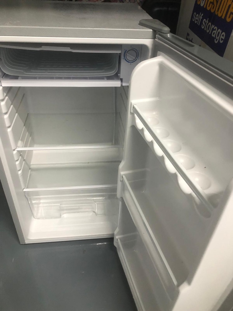 Wood Green Self storage unit auction IB-7676 13