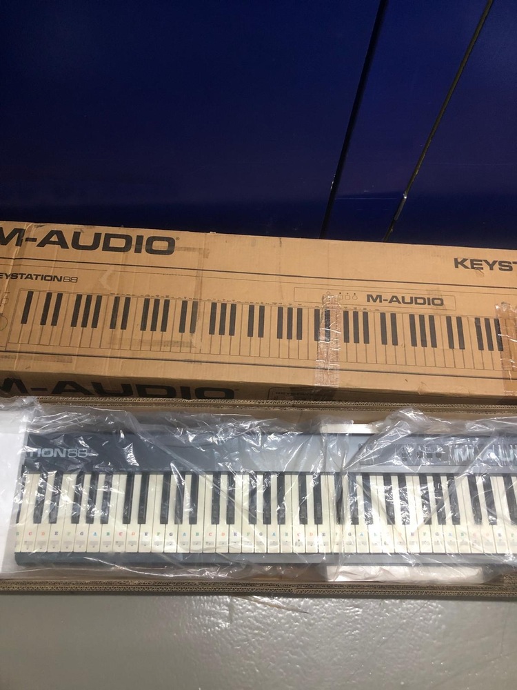 Stoke Newington Storage Facility auction IB-5268 21