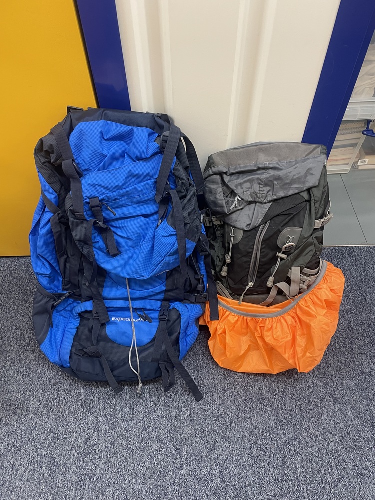 Guildford Self storage auction IB-1464 14