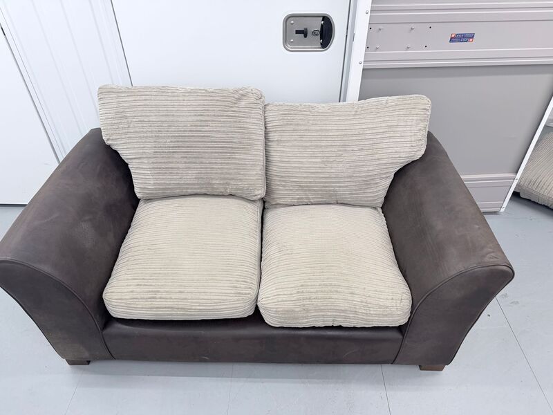 SureStore Bury storage facility unit auction IB-5660 26