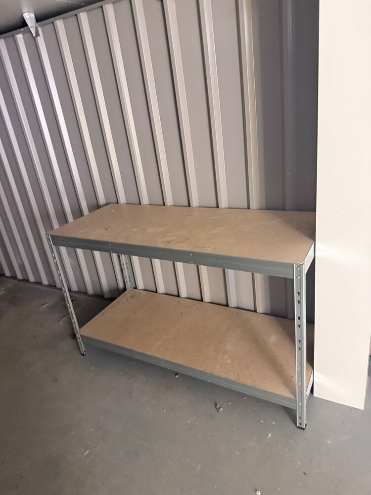 Yate Storage Unit auction IB-9640