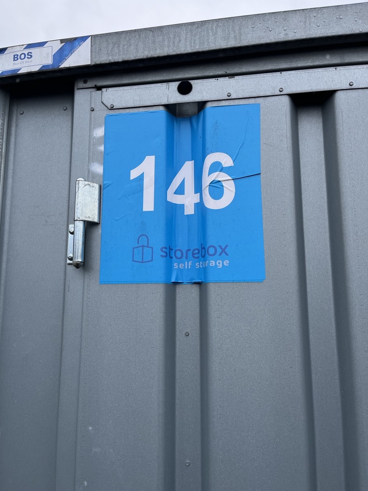 Storebox Hull Storage Unit auction IB-2307