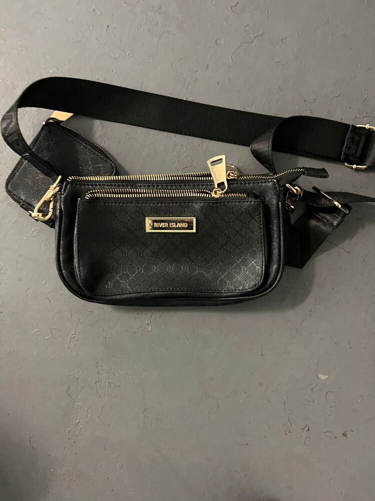 Storebox Bolton Self storage unit auction IB-9233 13