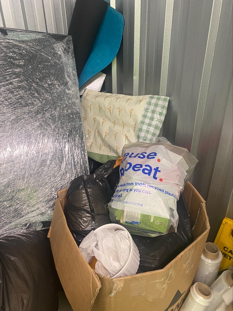 StorageMart High Wycombe Storage auction IB-7260