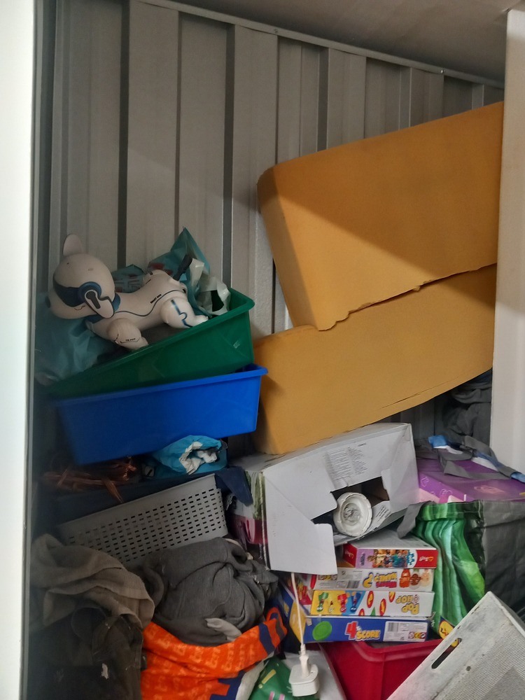 Storage King Maidstone Storage auction IB-5737
