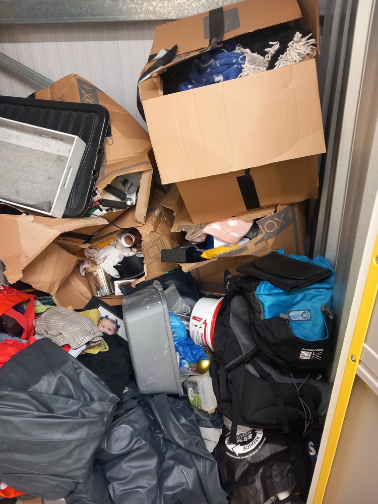 Storage King Maidstone Self storage auction IB-5737