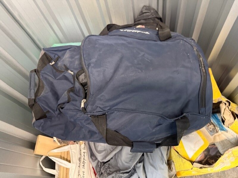 Cardiff storage facility unit auction IB-5574