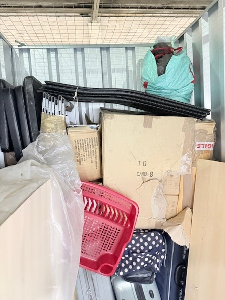 Cardiff Self storage auction IB-5574 14