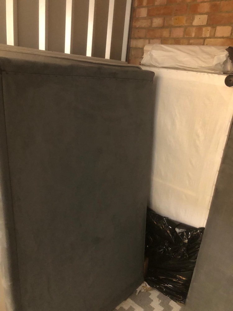 Staples Corner Storage Unit auction IB-5869 12