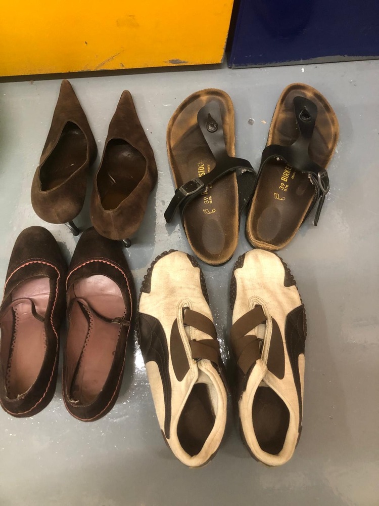 Staples Corner Storage auction IB-2576 10