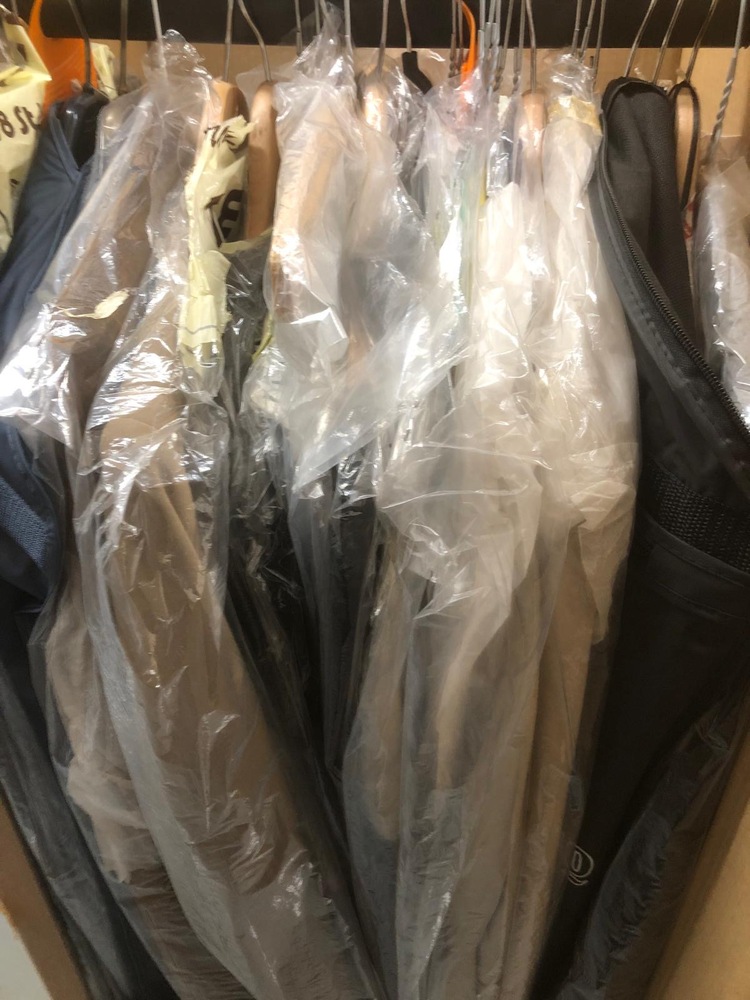 Staples Corner Storage auction IB-2576 20