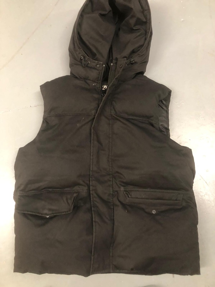 Staples Corner Self storage auction IB-2003