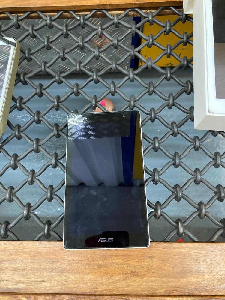 Staples Corner Self storage unit auction IB-6032 13