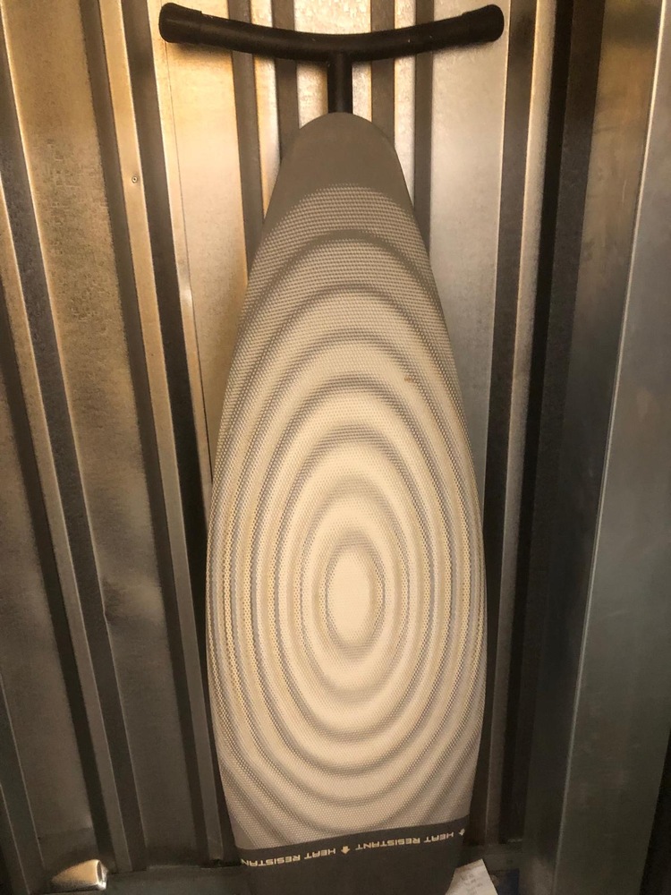 Staples Corner Storage Unit auction IB-6032 22