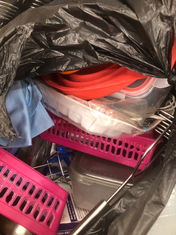 Staples Corner Self storage unit auction IB-6032 23