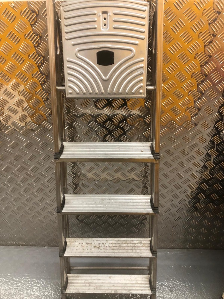 Staples Corner Self storage auction IB-6032 44