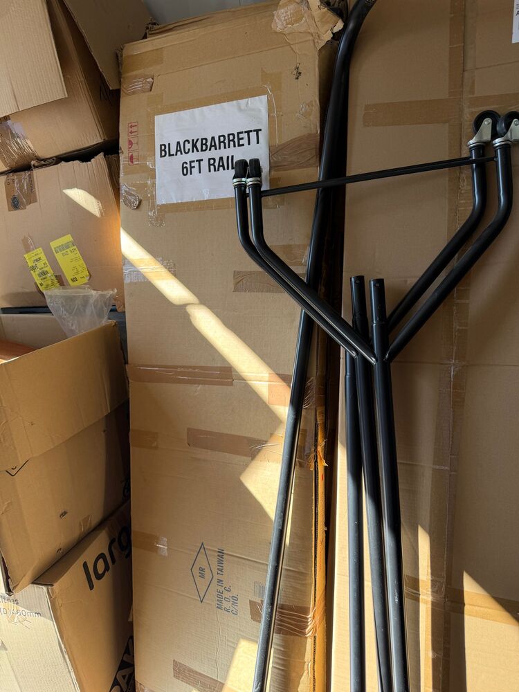 Store that Main Facility Self storage auction IB-5937