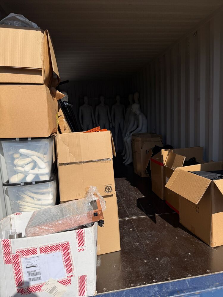 Store that Main Facility Storage Unit auction IB-5937 12