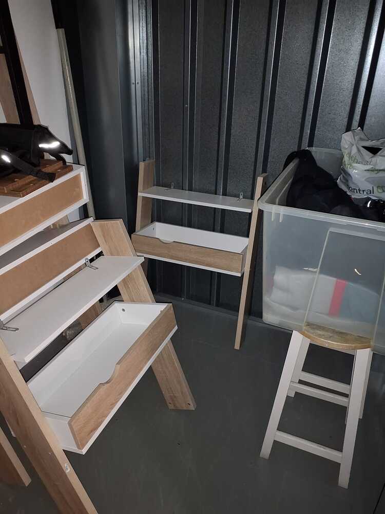 Swadlincote Storage Unit auction IB-8430