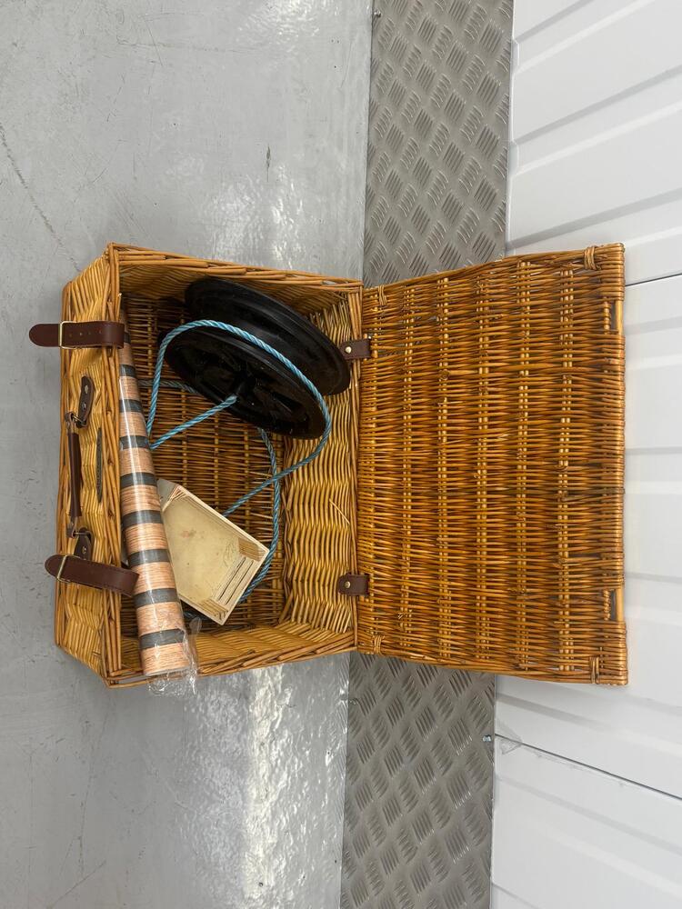 Orange Box - Long Eaton Self storage facility auction IB-5490