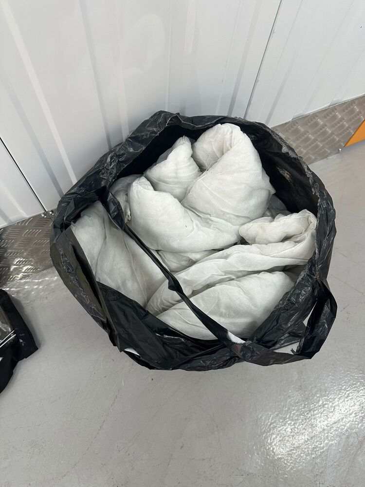 Orange Box - Long Eaton Self storage unit auction IB-5490 33