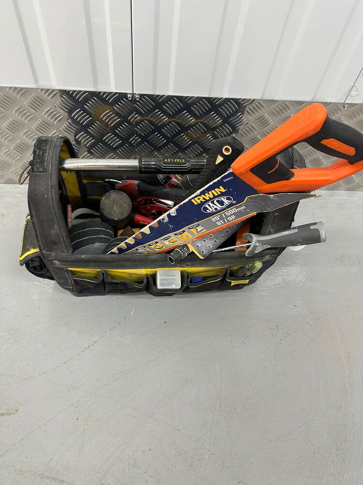 Orange Box - Long Eaton storage facility unit auction IB-5490 36