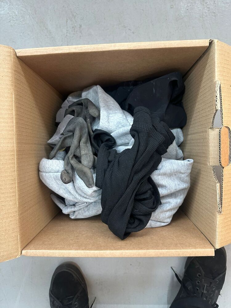 Orange Box - Long Eaton Storage Facility auction IB-5490 41