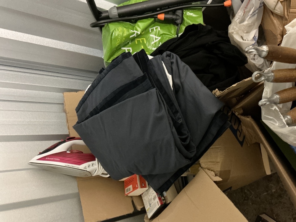 Bishopbriggs Storage Vault Storage Unit auction IB-6376