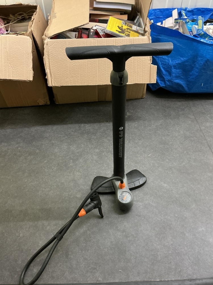 Bishopbriggs Storage Vault Self storage facility auction IB-6376 15