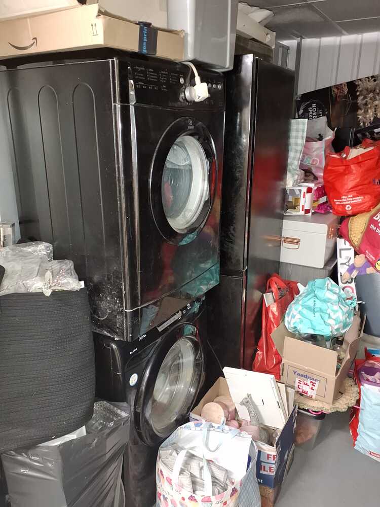 Stoke On Trent Self storage facility auction IB-8710