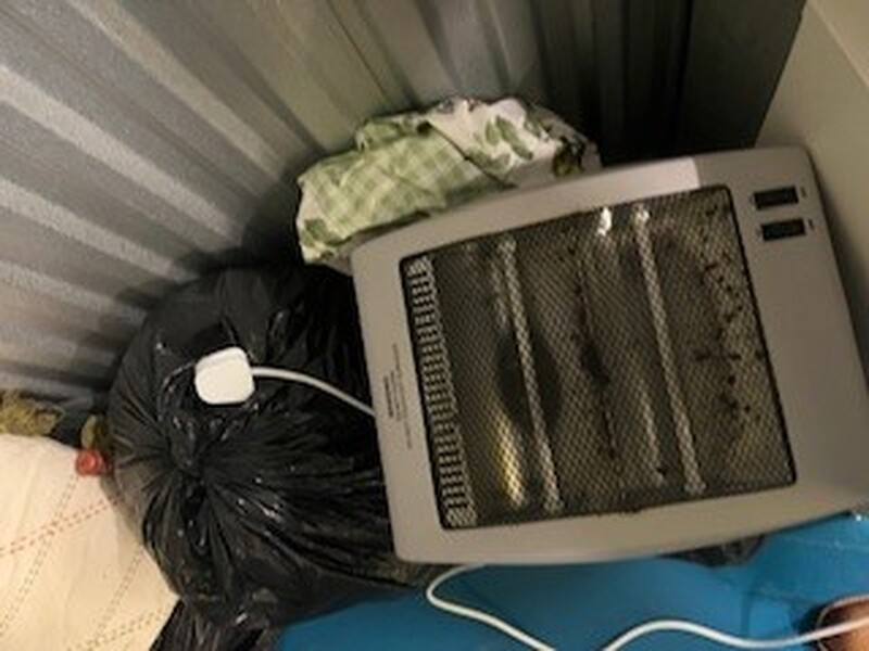 uk storage facility unit auction IB-2164