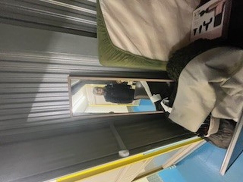 uk Self storage unit auction IB-2164 13