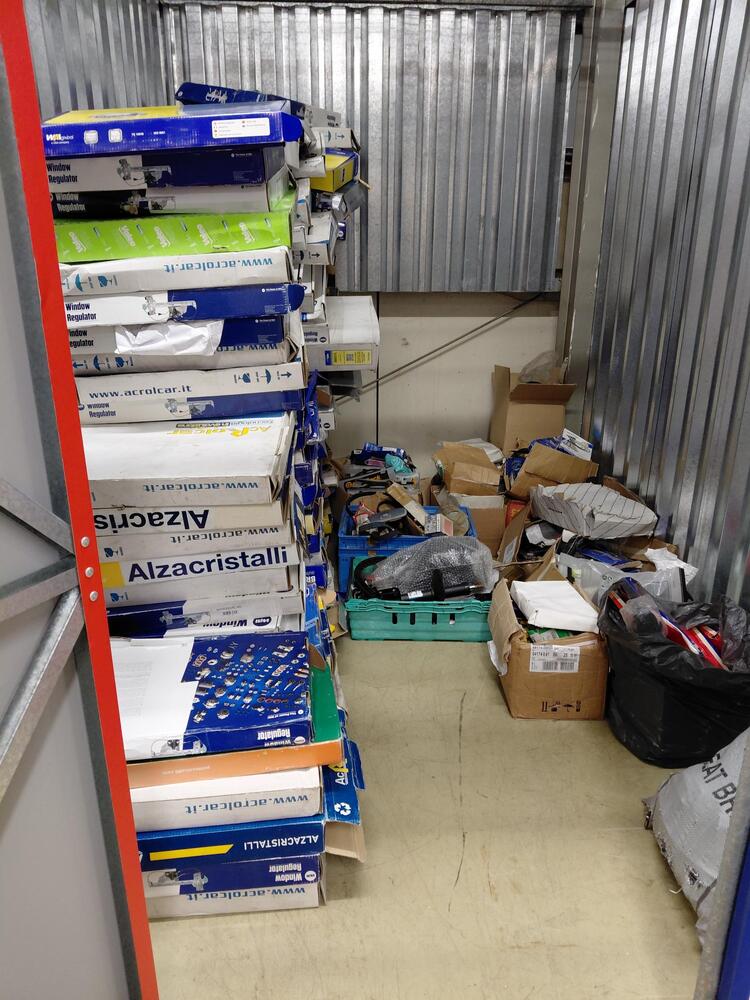 Milton Keynes Storage auction IB-1760