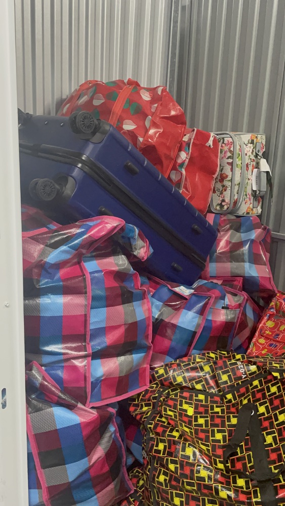 Battersea Self storage unit auction IB-4517