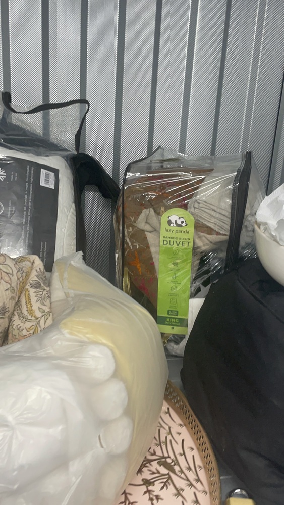 Battersea Self storage auction IB-6064