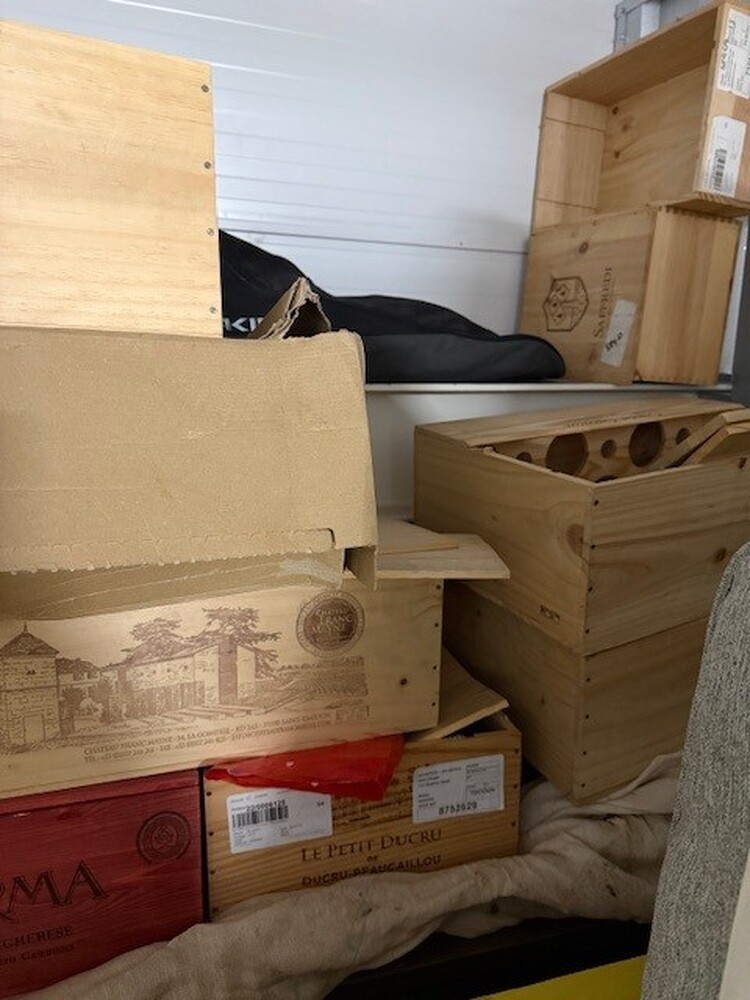 Woking Self storage auction IB-9440