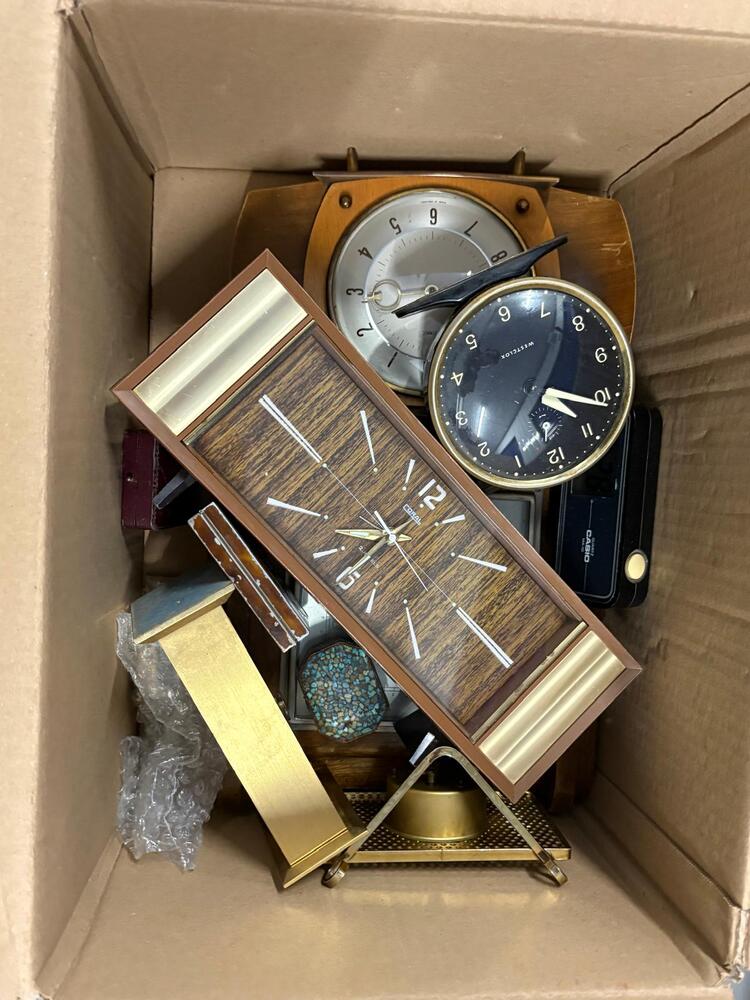 Storage King Heathrow Self storage unit auction IB-2144