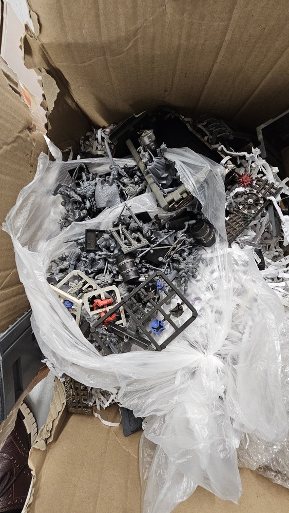 Magenta Storage Storage auction IB-7380 60