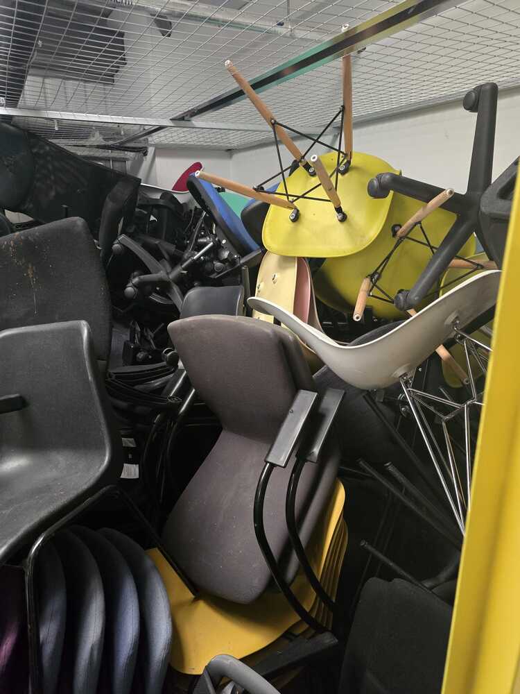 LEEDS Storage auction IB-7269