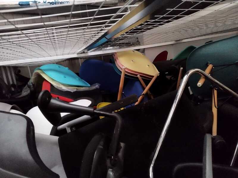 LEEDS Storage Unit auction IB-7269