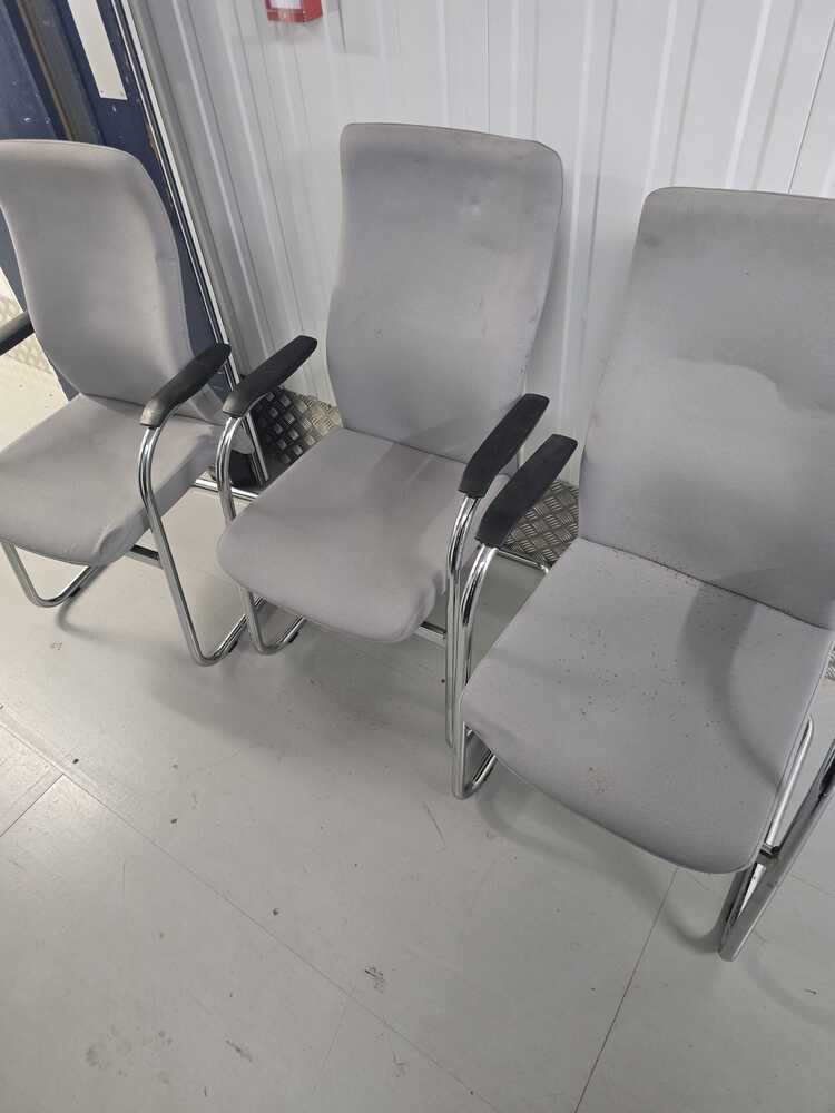 LEEDS Self storage auction IB-7269